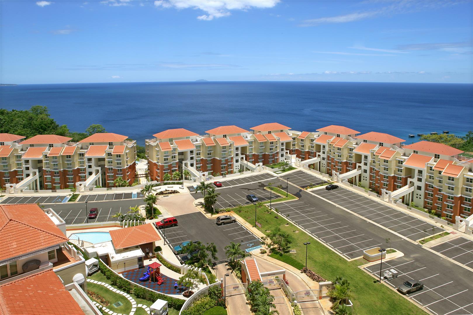 Puerta del Mar Custom Group PR